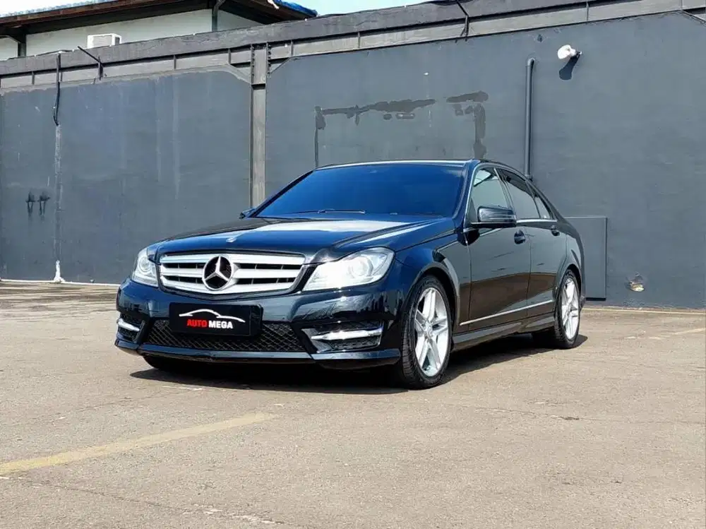 Pajak Panjang Mercedes Benz C250 CGI AVG W204 AT 2013 Black on Brown