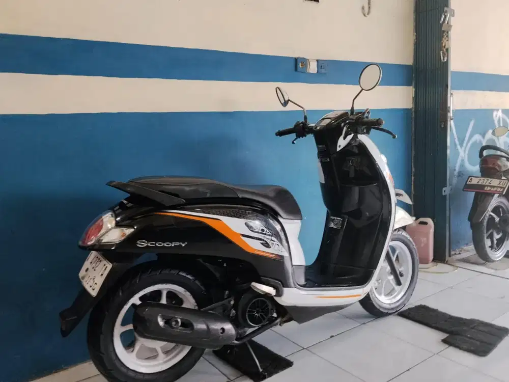 (for sale) Honda Scoopy stylist/ donat 2020