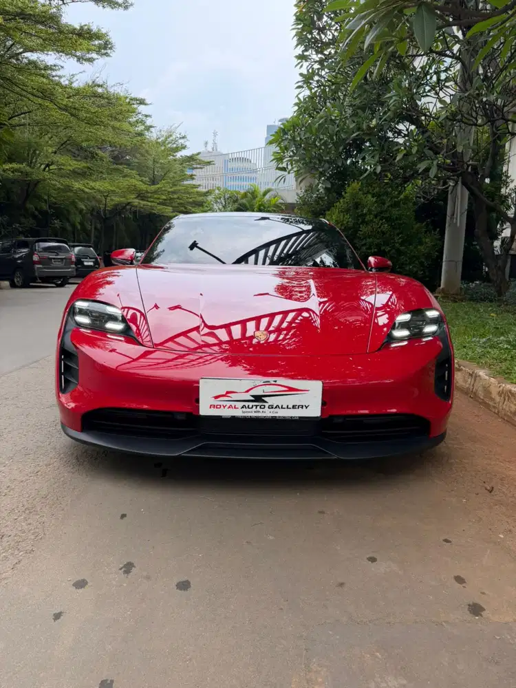 Porsche Taycan 4S Electric 2022 NIK 2021 Full Option