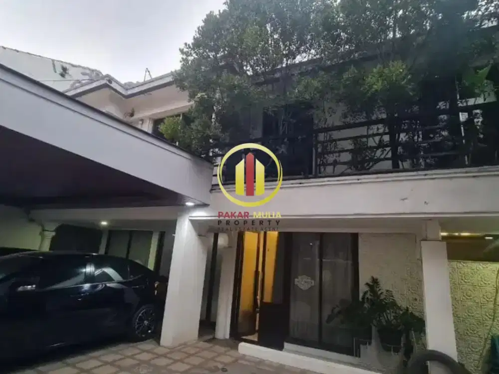 RUMAH MEWAH KOLAM RENANG DI SAYAP PAHLAWAN BANDUNG – LOKASI SUPER STRATEGIS