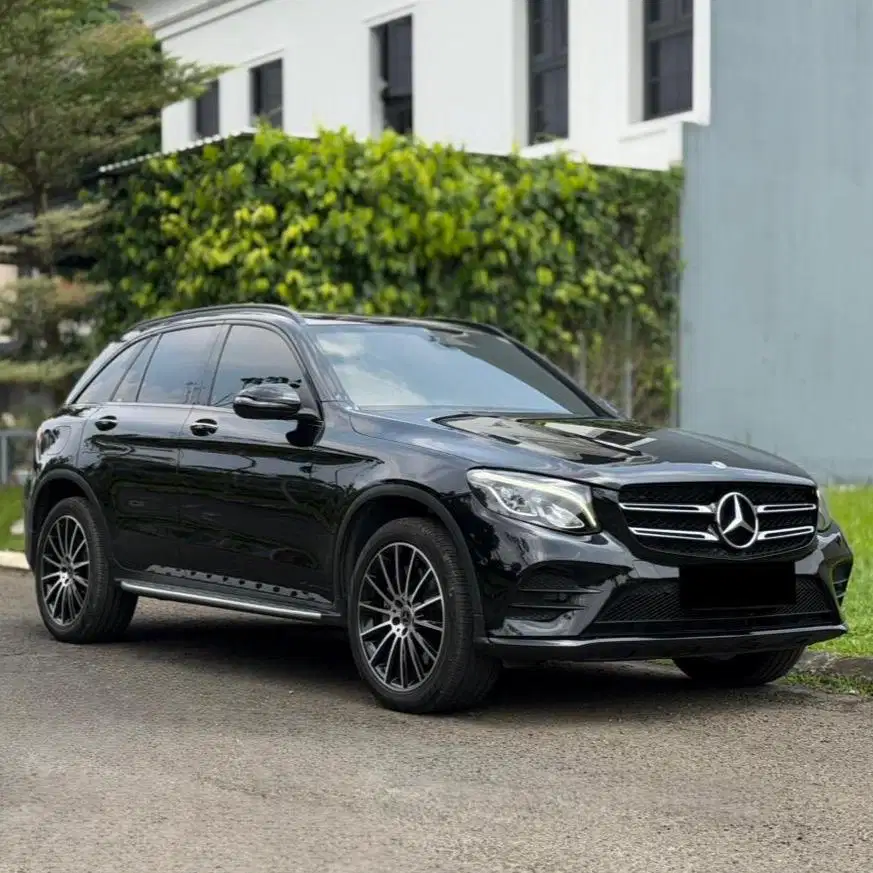 (CASH) Mercedes Benz GLC200 AMG Night Edition 2019