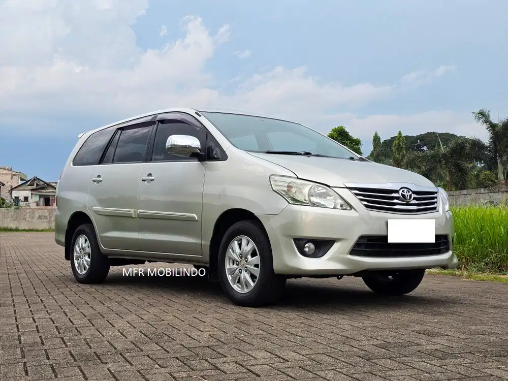 Cash : Toyota Kijang Innova G AT 2013 Mulus