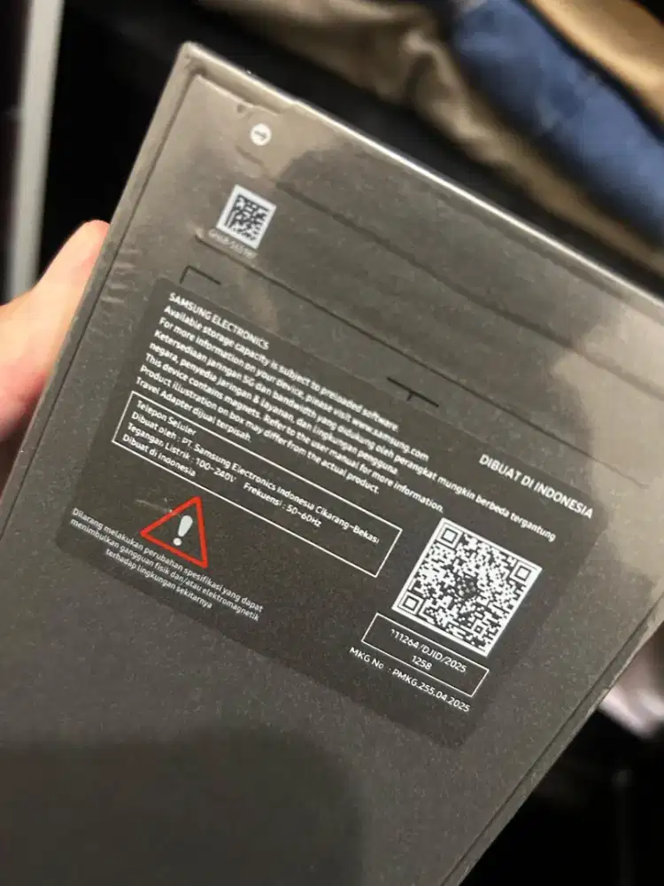 Dijual cepat Samsung Galaxy Z Flip 7