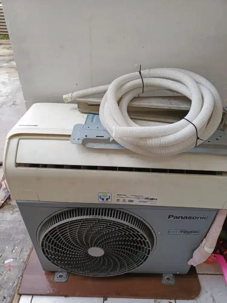 Terima ac bekas rusak