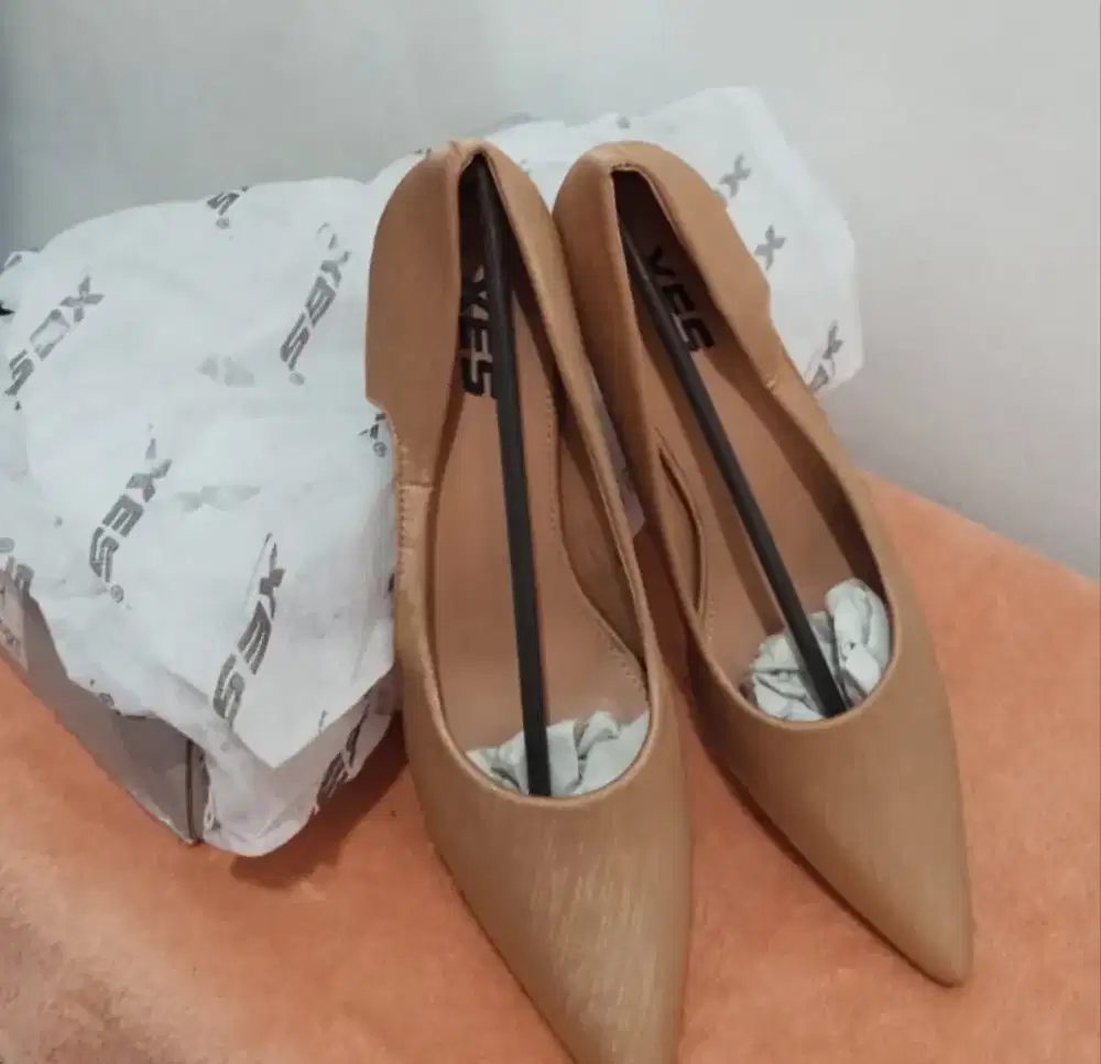 Preloved heels merk XES