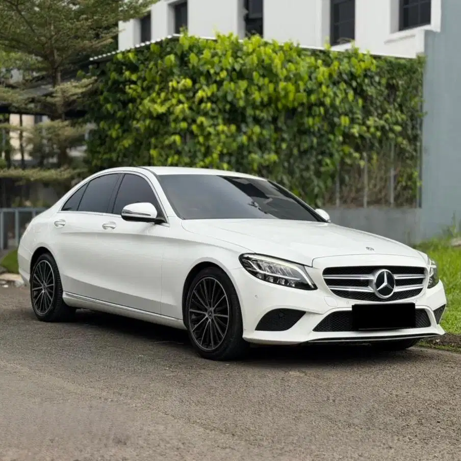(CASH) Mercedes Benz C200 EQ Boost 2019
