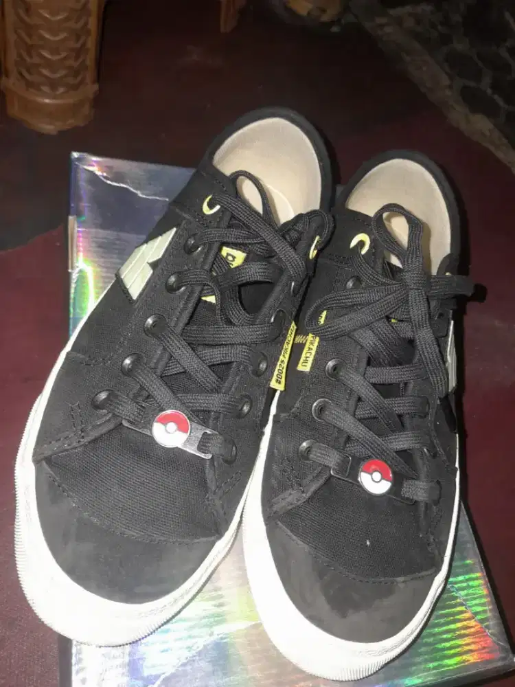 SNEAKERS VENTELA POKEMON