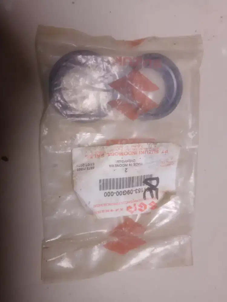 Seal shock depan satria fu Shogun 125 spin smash original old stock