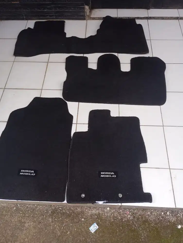 Karpet pijakan Honda Mobilio