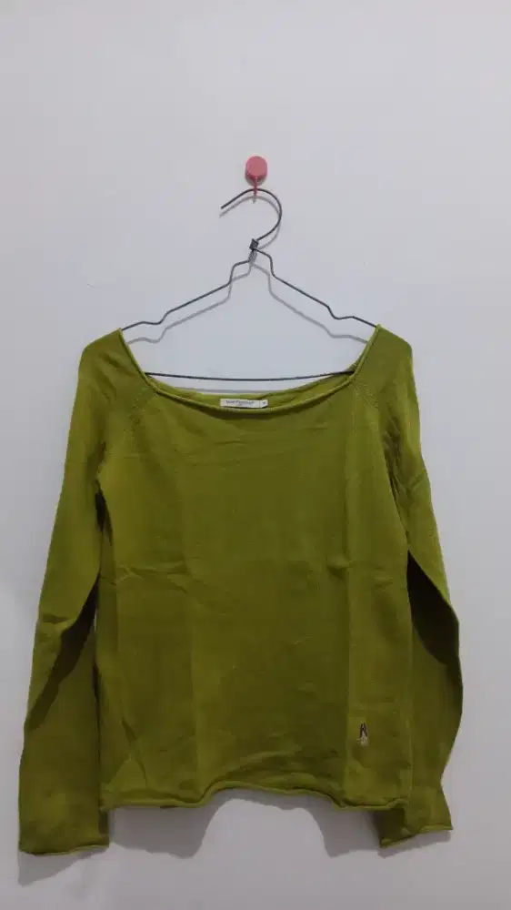 Preloved atasan wanita.