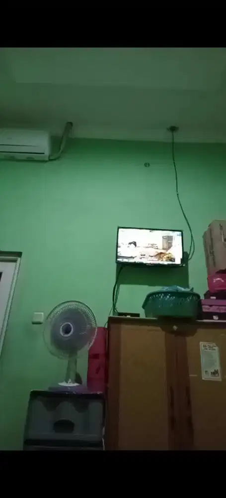 Jual tv Sharp 24 inc normal semua mulus