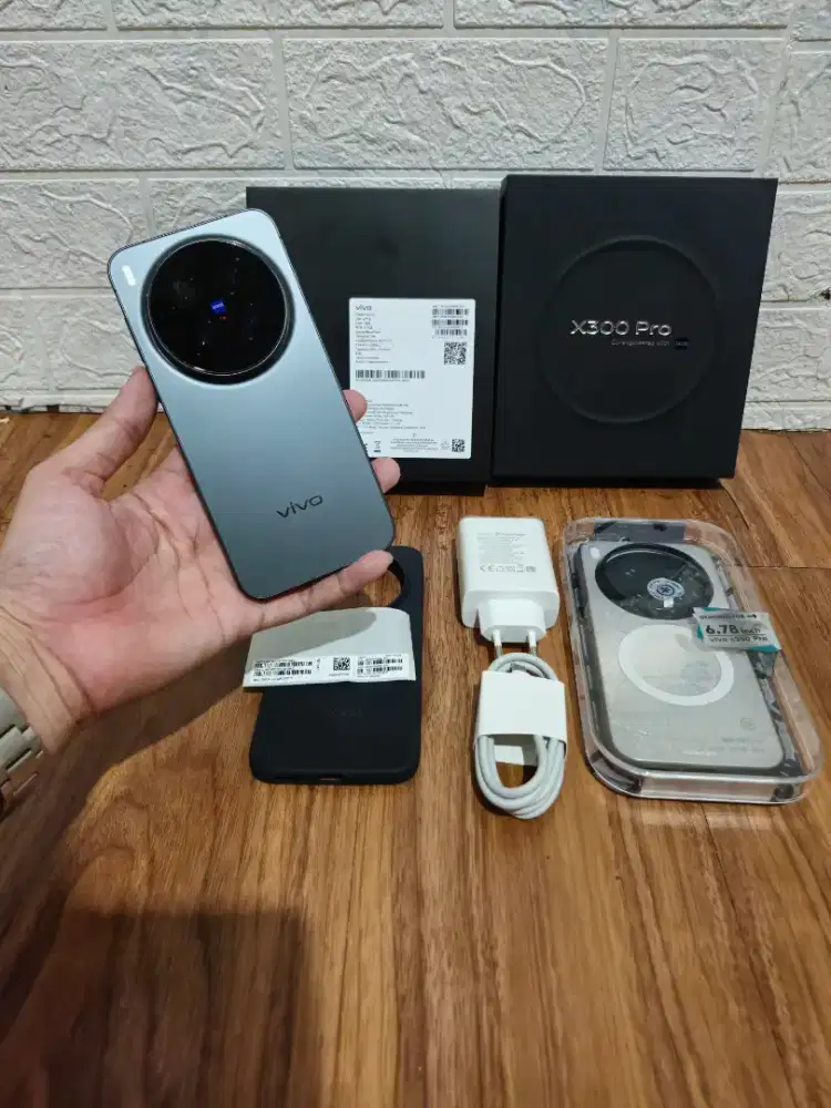 Vivo x300 pro resmi 16/512gb garansi 2thn