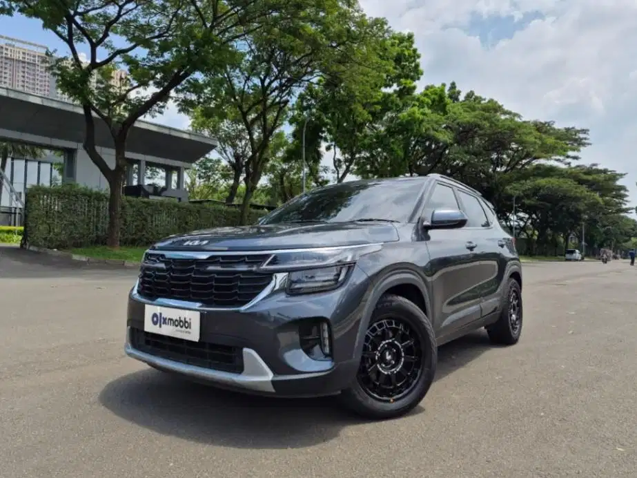 LOW DP Kia Seltos 1.5 MPI Premiere Bensin-AT 2024 DZY