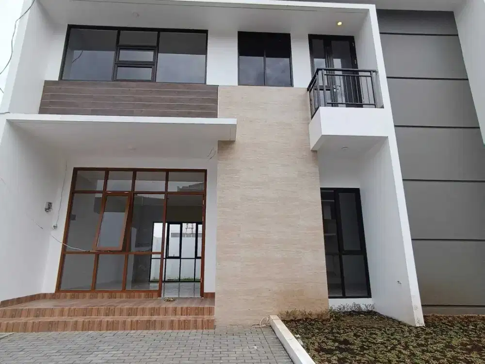 Rumah 2 lantai Lebar 10mtr 1 mnt tol buah batu bandung Hadap Barat