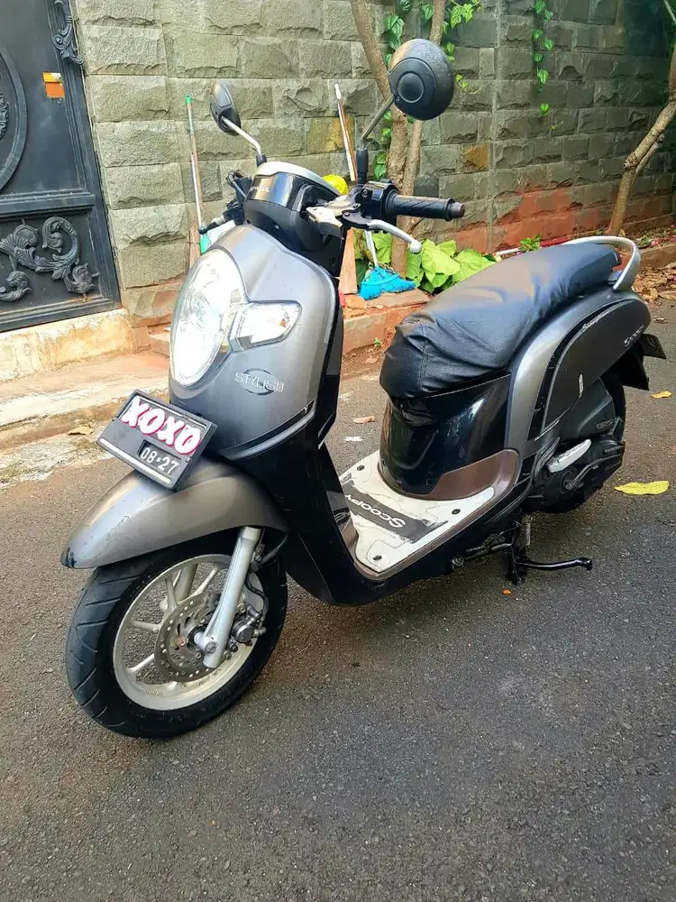 Scoopy donut 2017 coklat/hitam