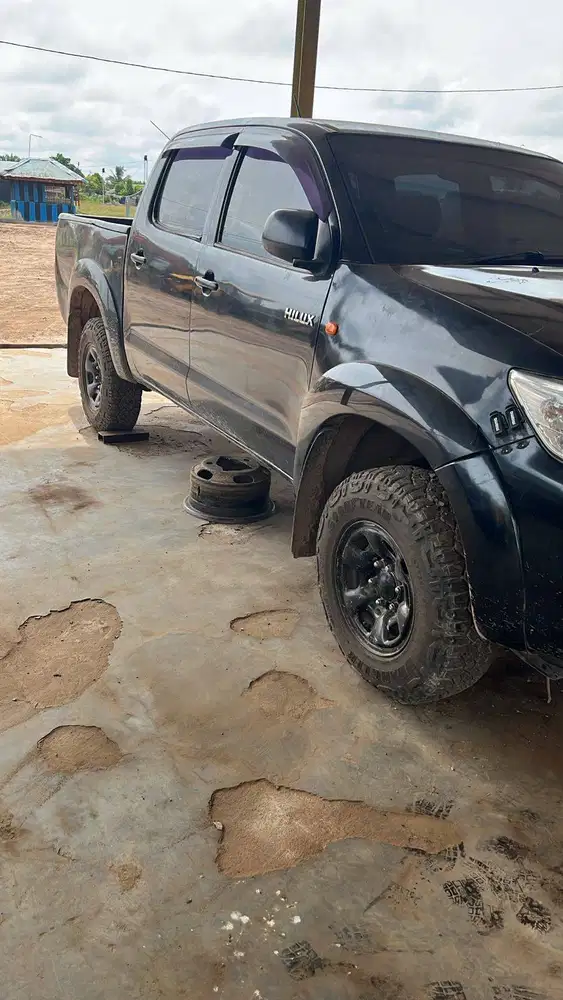 SPMN - TOYOTA HILUX DOUBLE CABIN 2015
