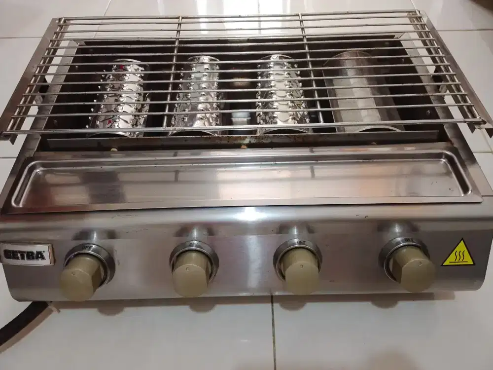 Kompor pemanggang GETRA 4 tungku