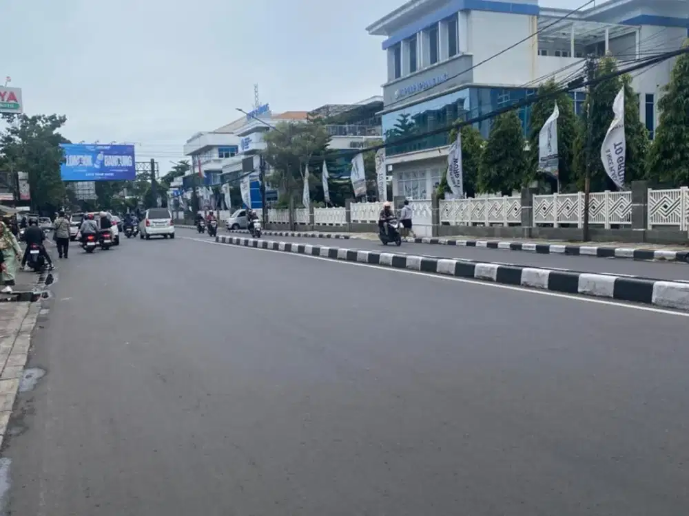 Rumah Mainroad Gatot Subroto dekat Trans Studio Mall Pusat Kota Bandung | LL136