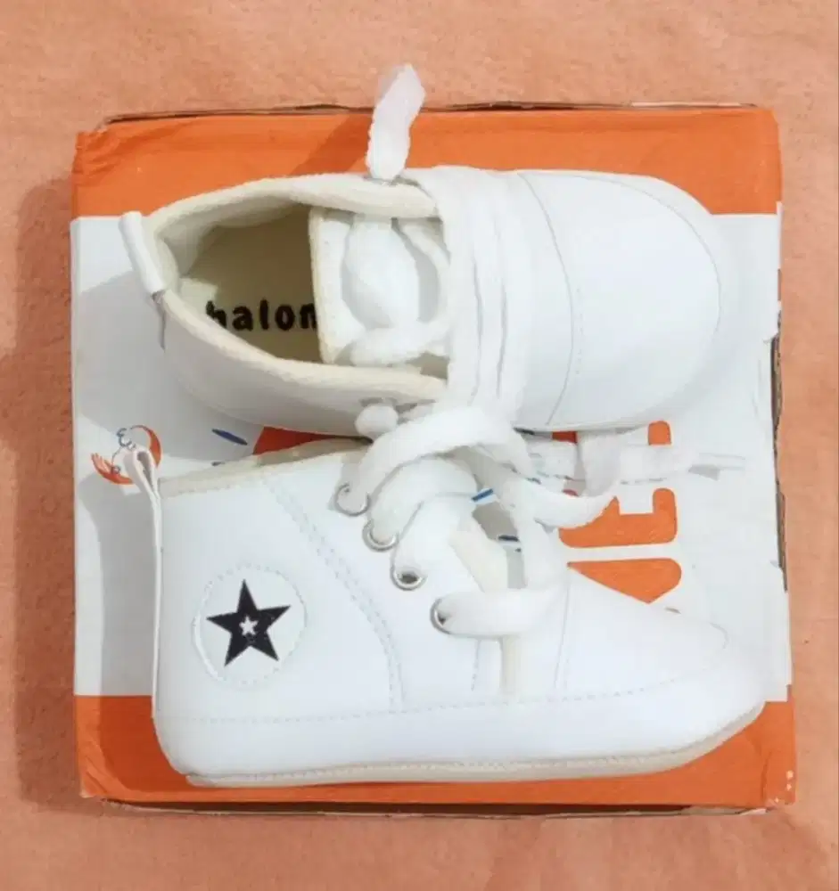 Preloved sepatu bayi