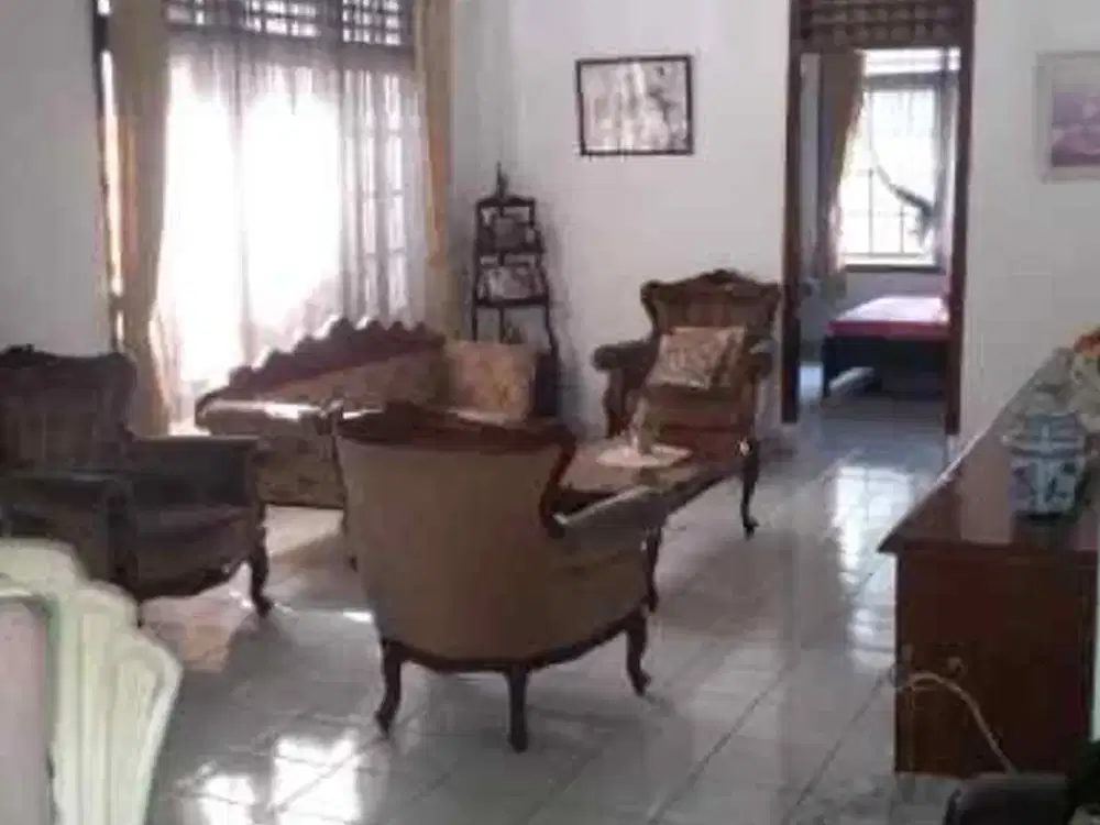 Dijual Rumah Strategis Area Jl. Cigadung Raya Timur Bandung