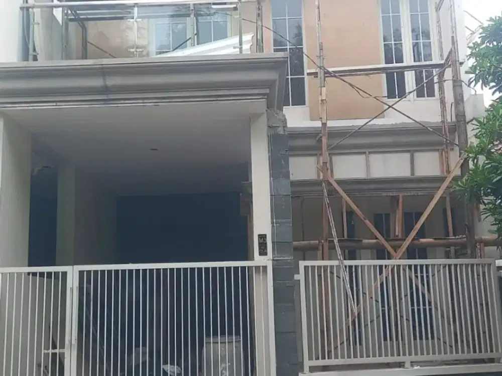 Jual rumah siap huni araya 2 semolowaru surabaya timur