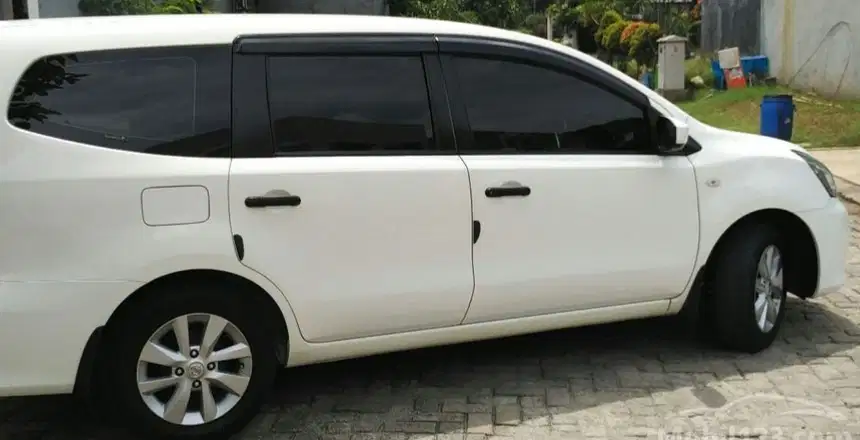 Nissan Grand livina 2014 Bensin