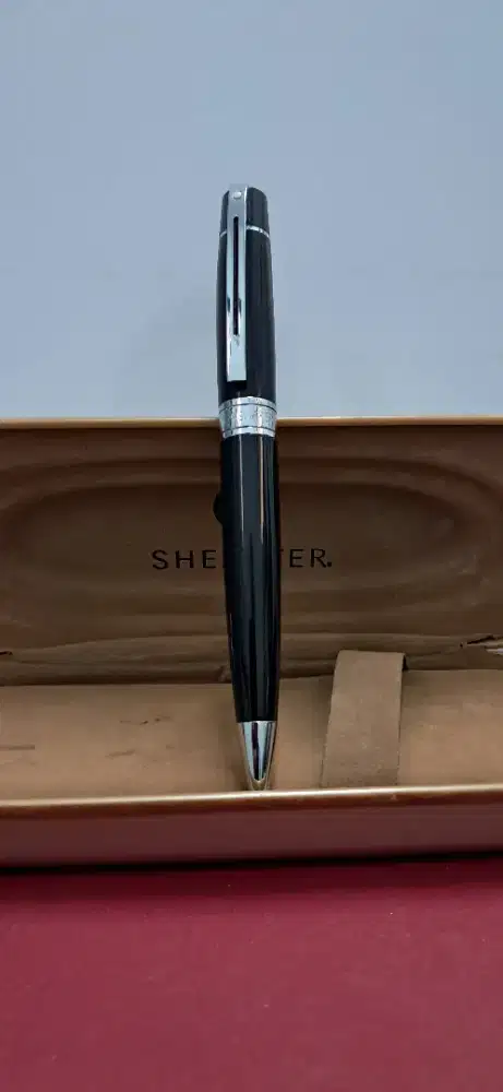 Sheaffer USA Prelude Glossy Black Ballpoin pen