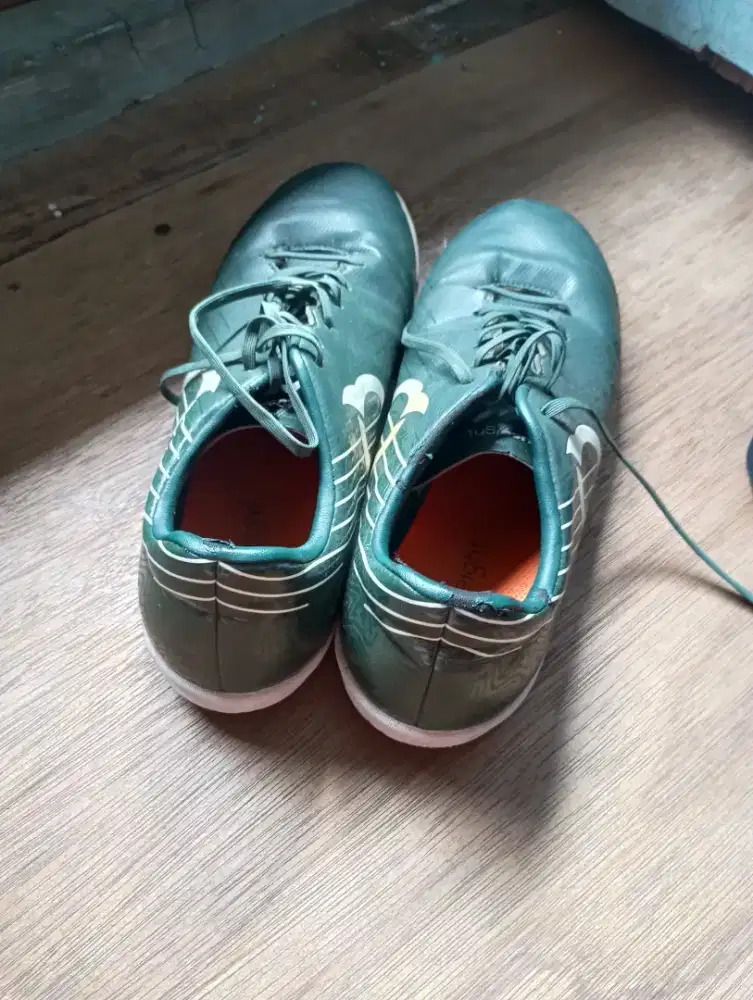 dijual sepatu futsal murah