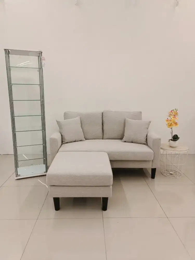 Sofa sudut minimalis