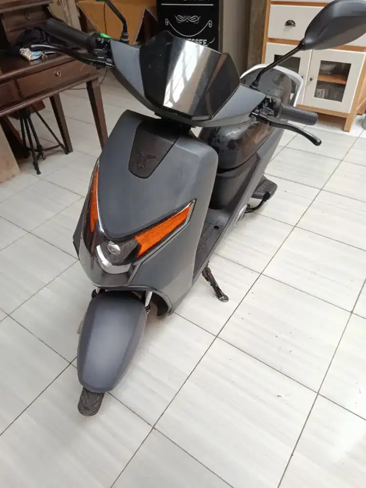 Sepeda listrik u-winfly D75