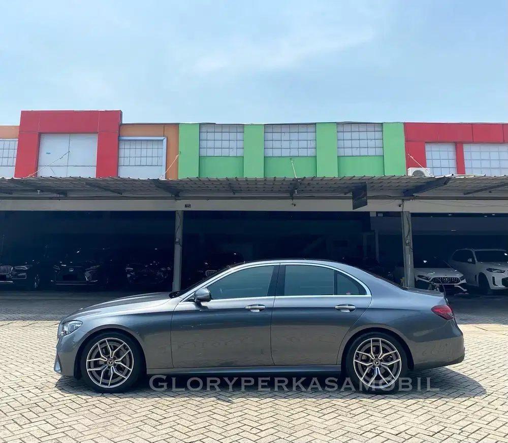 Mercedes Benz E300 AMG 2022/ 2023 KM 11rb ANTIK Mercy E300 E 300