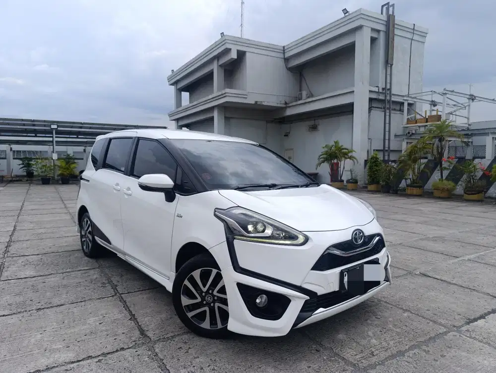 CAKEPP!! Toyota Sienta Q CVT 2021 Facelift