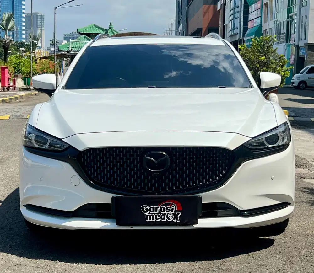 Mazda 6 Eatate Wagon Elite 2019 Antik Low Km Murah Bekas Putih Genap