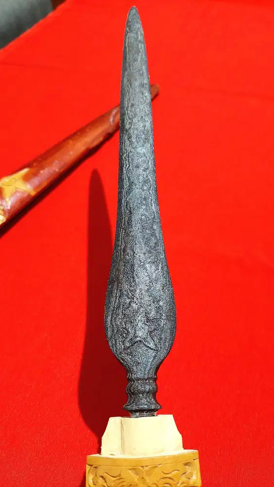 Tombak Pamor Bintang Langka