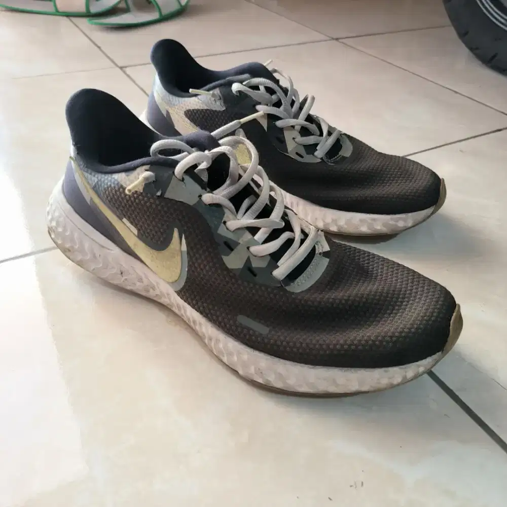 Nike sepatu lari running original
