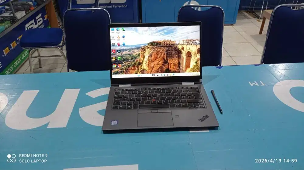 LENOVO THINKPAD X1 YOGA SEGEL i5 RAM 8GB SSD LIKE NEW DESAIN ELEGAN