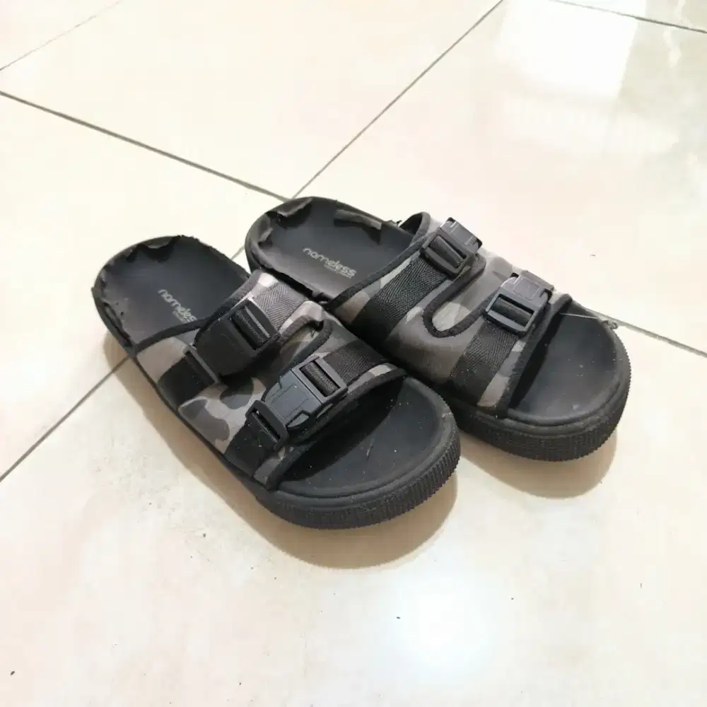 Sendal casual wanita flat