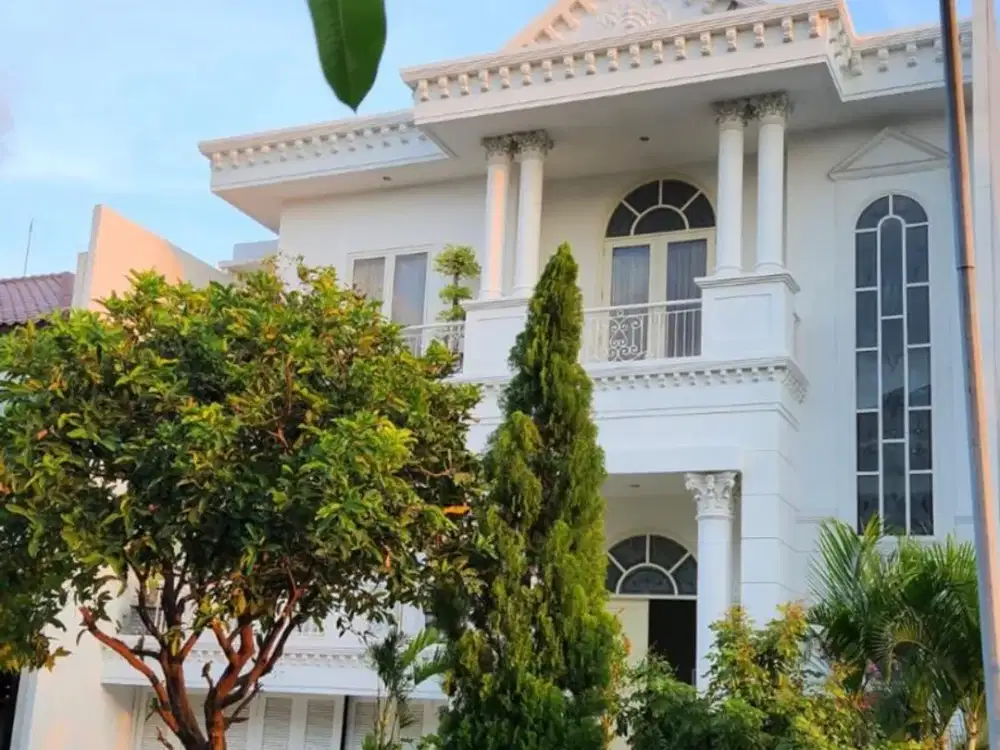 Split Level Rumah di Villa Bukit Regency Pakuwon Indah Surabaya