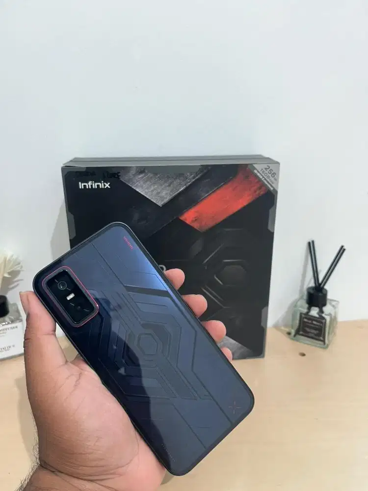 Infinix GT 30 Pro 8+8/256 Special Gift