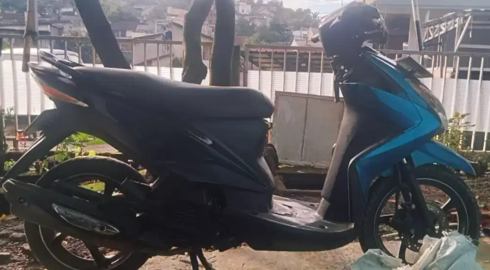 Yamaha Xeon 2010 Karbu