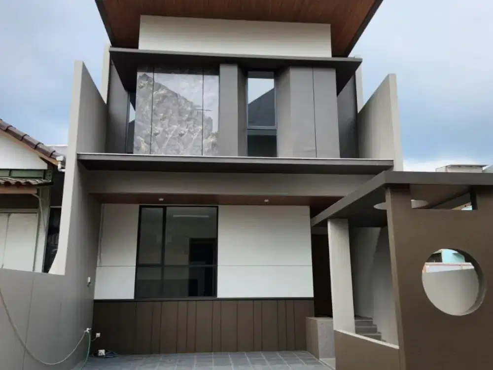 Y. DIJUAL RUMAH 2 LANTAI DI SETRA DUTA BANDUNG UNIV MARANATHA