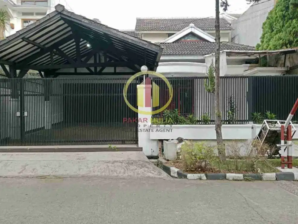 Dijual Rumah Siap Huni Hitung Tanah di Sukajadi Sayap Surya Sumantri Pasteur