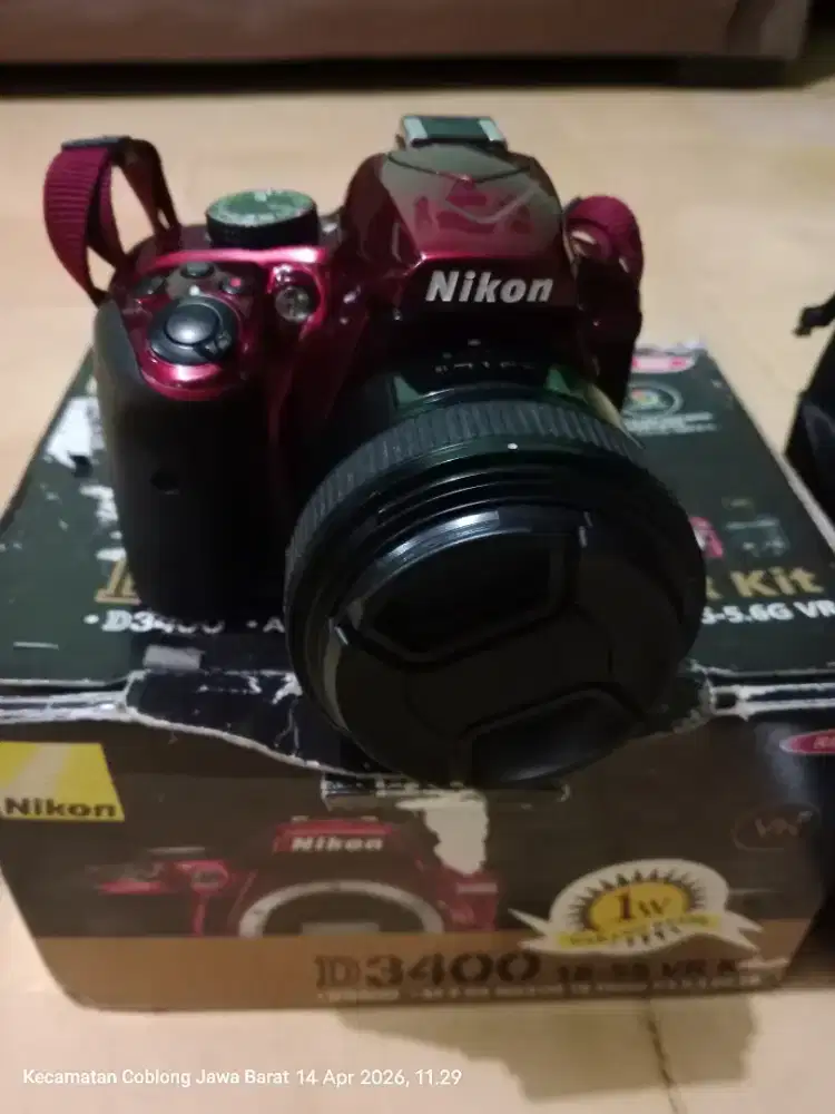 Nikon D3400 (2 Lensa, 2 Baterai) Fullset Sangat Mulus