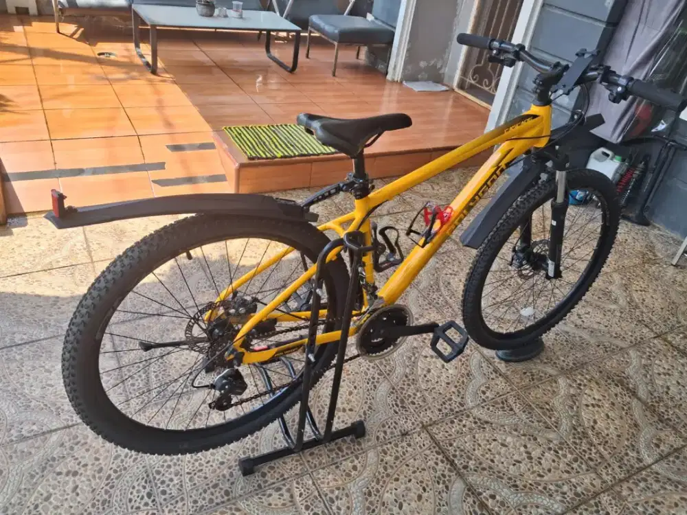 Sepeda MTB Polygon Cascade 2