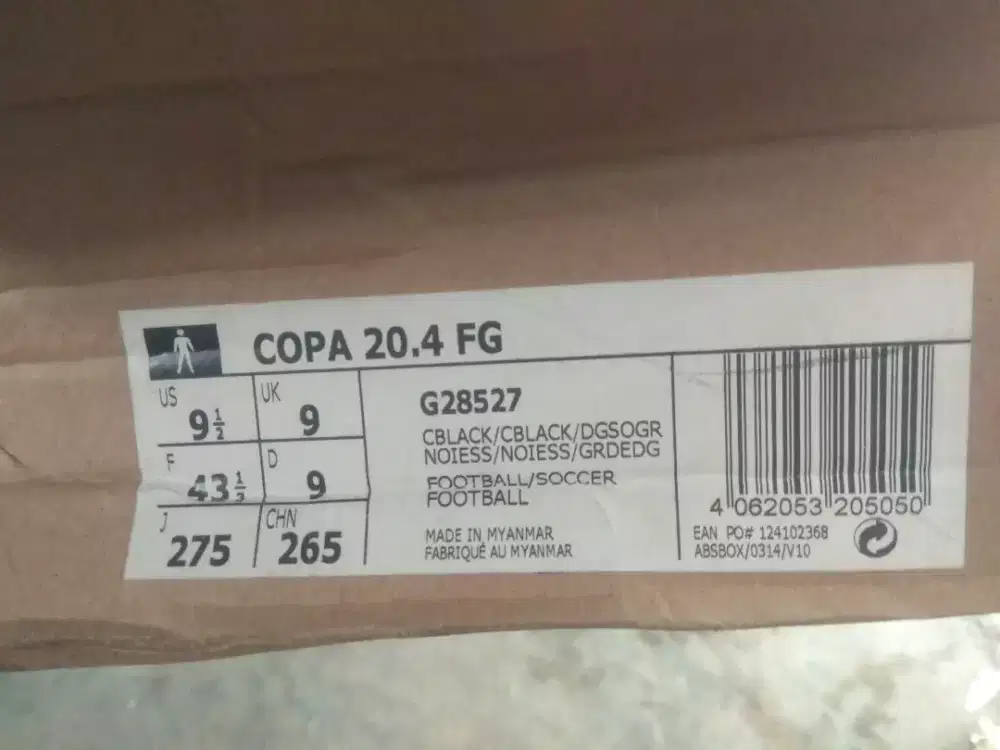 Sepatu Bola Adidas Copa 20.4 Hitam