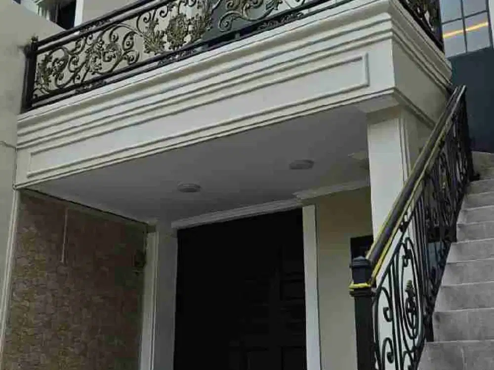 Rumah mewah dijual cluster KPR nego strategis Pasar Minggu