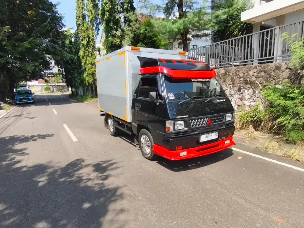 Mitsubishi L300 Box thn 2021