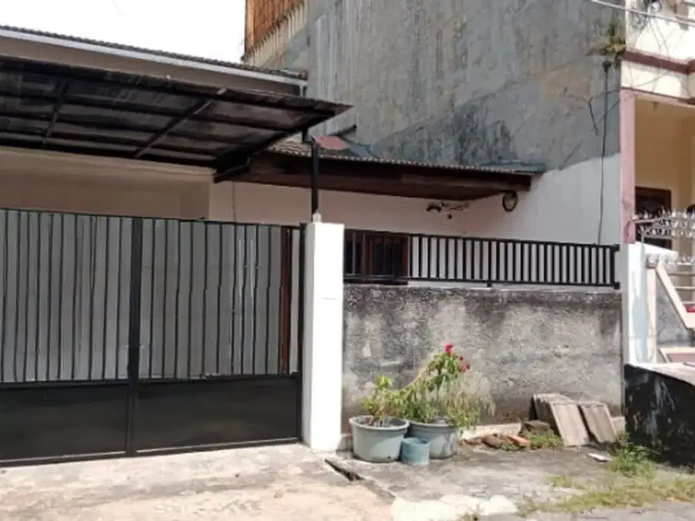 Dijual Rumah Darmo Indah Timur  Siap Huni