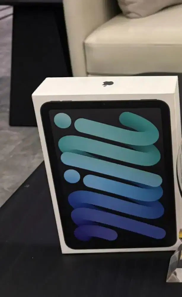 Ipad mini a17 pro 256 gb space grey wifi only masih gress segel paten