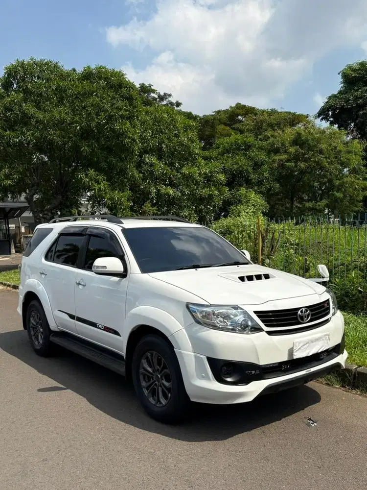 DIJUAL FORTUNER VNT TRD 2015